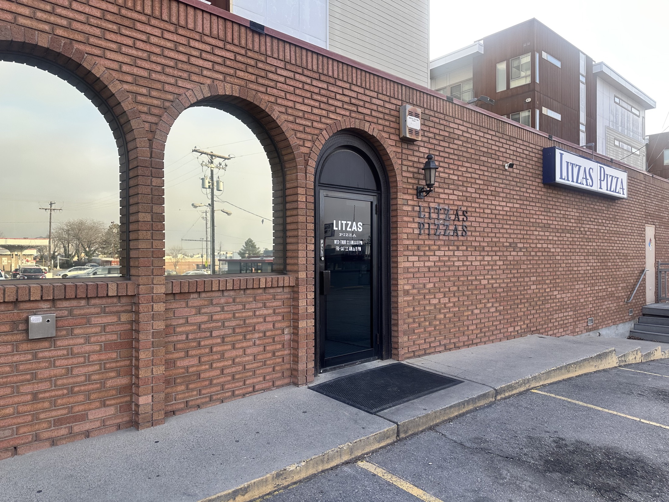 Midvale Litzas exterior